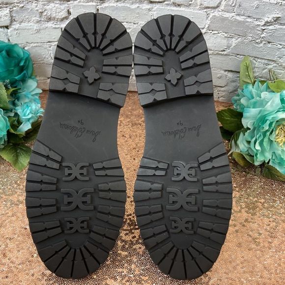 SAM EDELMAN LEONE BLACK LEATHER LUG SOLE CHELSEA BOOTS - Picture 5 of 5